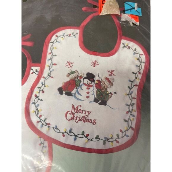Bucilla Stitchery Baby Bears Set Of 2 Bibs Merry Christmas 9.5" x 11" NOS - Picture 3 of 5